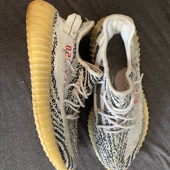 Yeezy 350V2 Zebra - Picture 3 of 3
